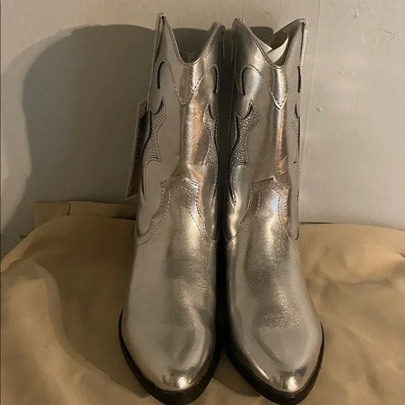 Western boots - Picture 5 of 13